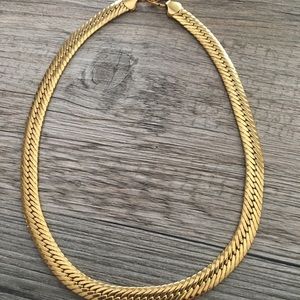 15" Gold toned chain chocker